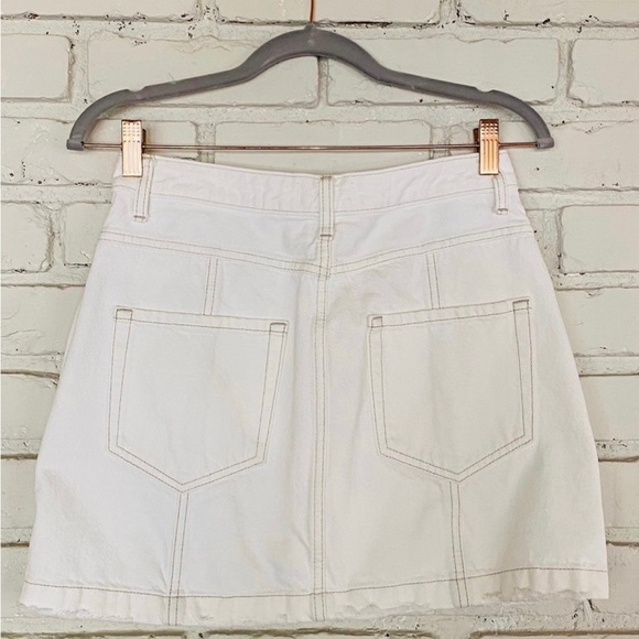 Abercrombie & Fitch White Denim Skirt - Picture 2 of 4